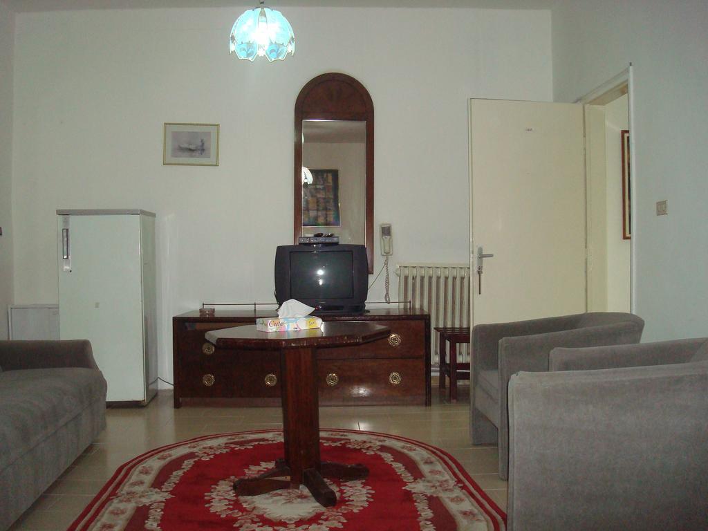 Dove Hotel Amman Room photo
